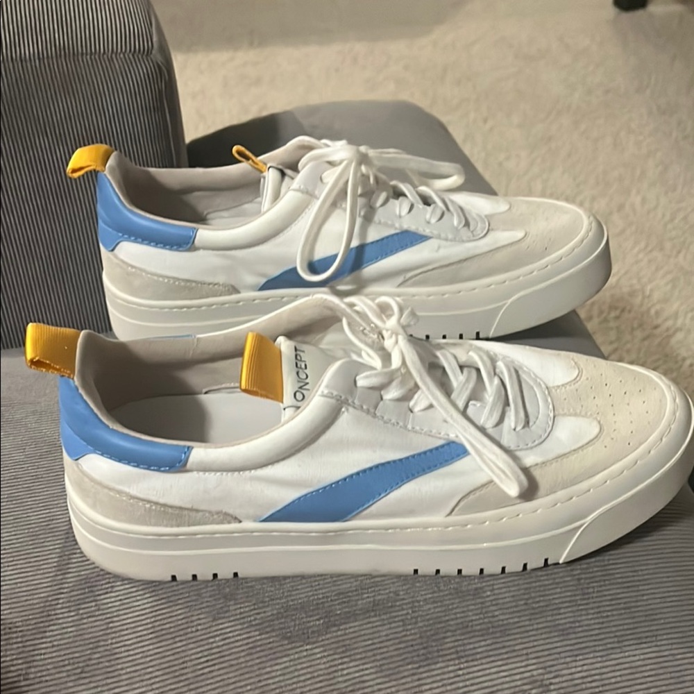 Women's White and Blue Sneakers Oncept